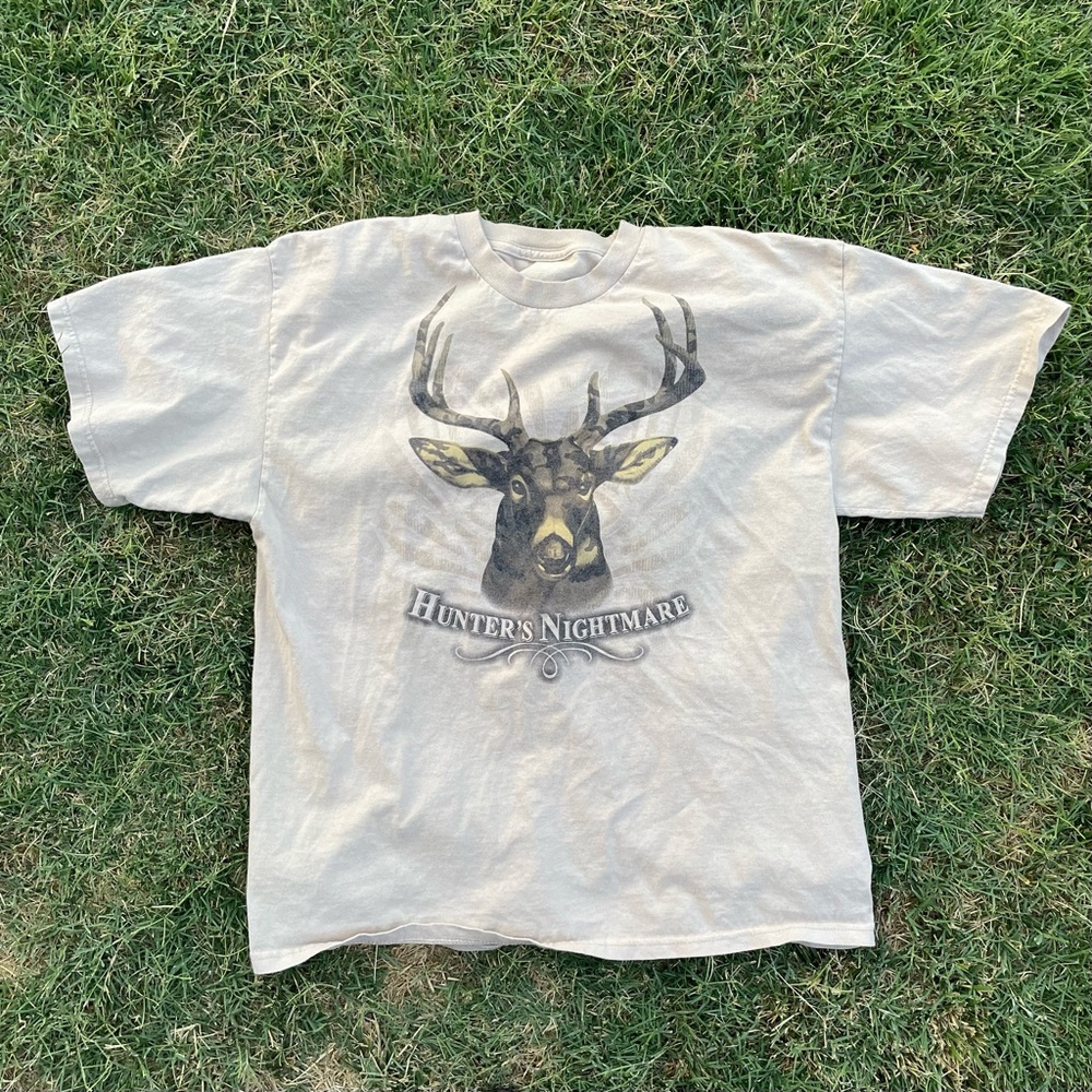 ♦️5/$15♦️ National Heritage | “Hunter’s Nightmare” Tan Camouflage Deer Tee Shirt